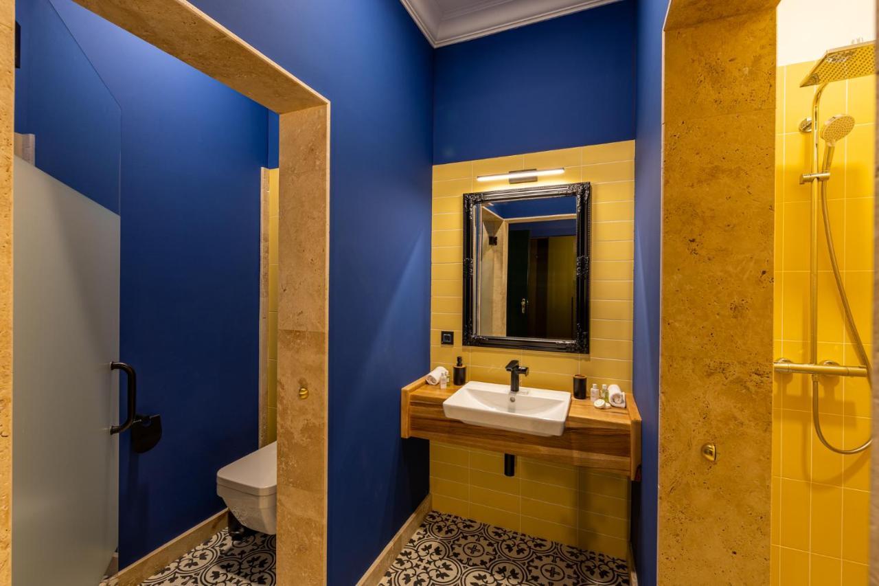 Boutique Hotel Cocosul De Aur Targu Mures Exterior photo