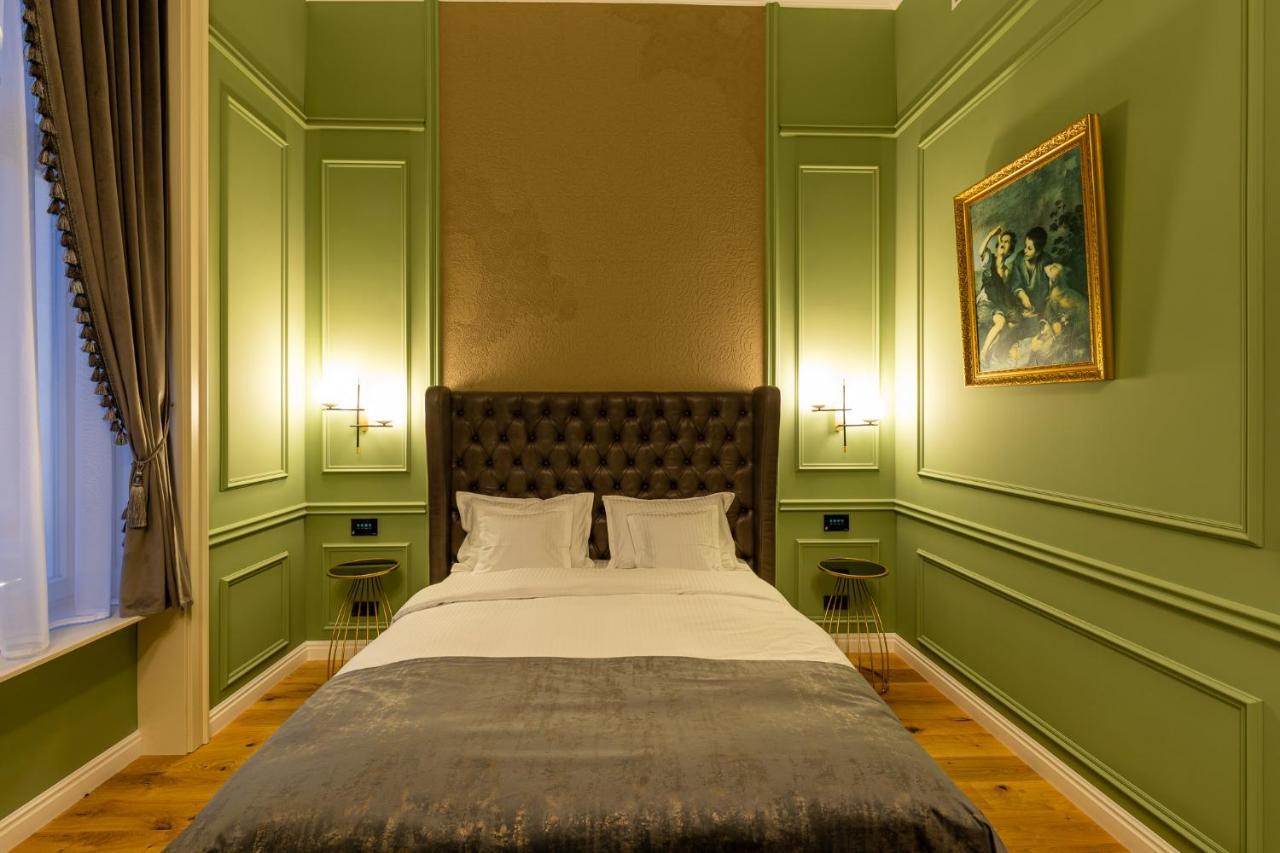 Boutique Hotel Cocosul De Aur Targu Mures Exterior photo