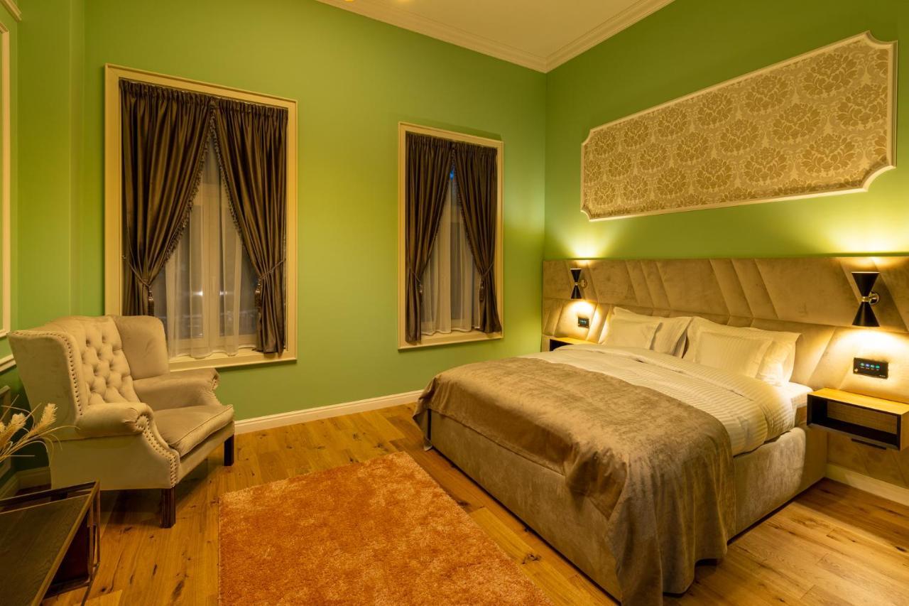 Boutique Hotel Cocosul De Aur Targu Mures Exterior photo