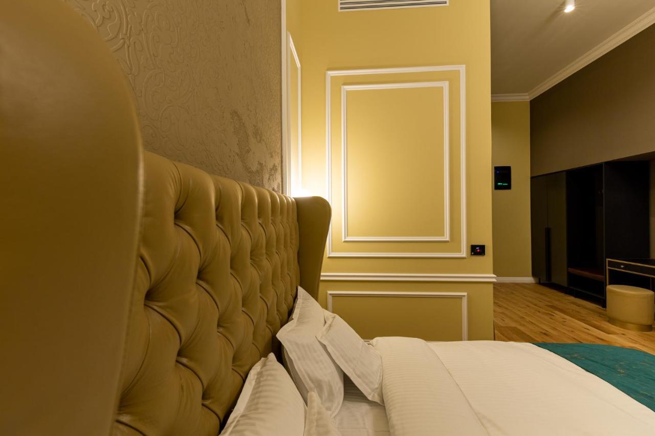 Boutique Hotel Cocosul De Aur Targu Mures Exterior photo