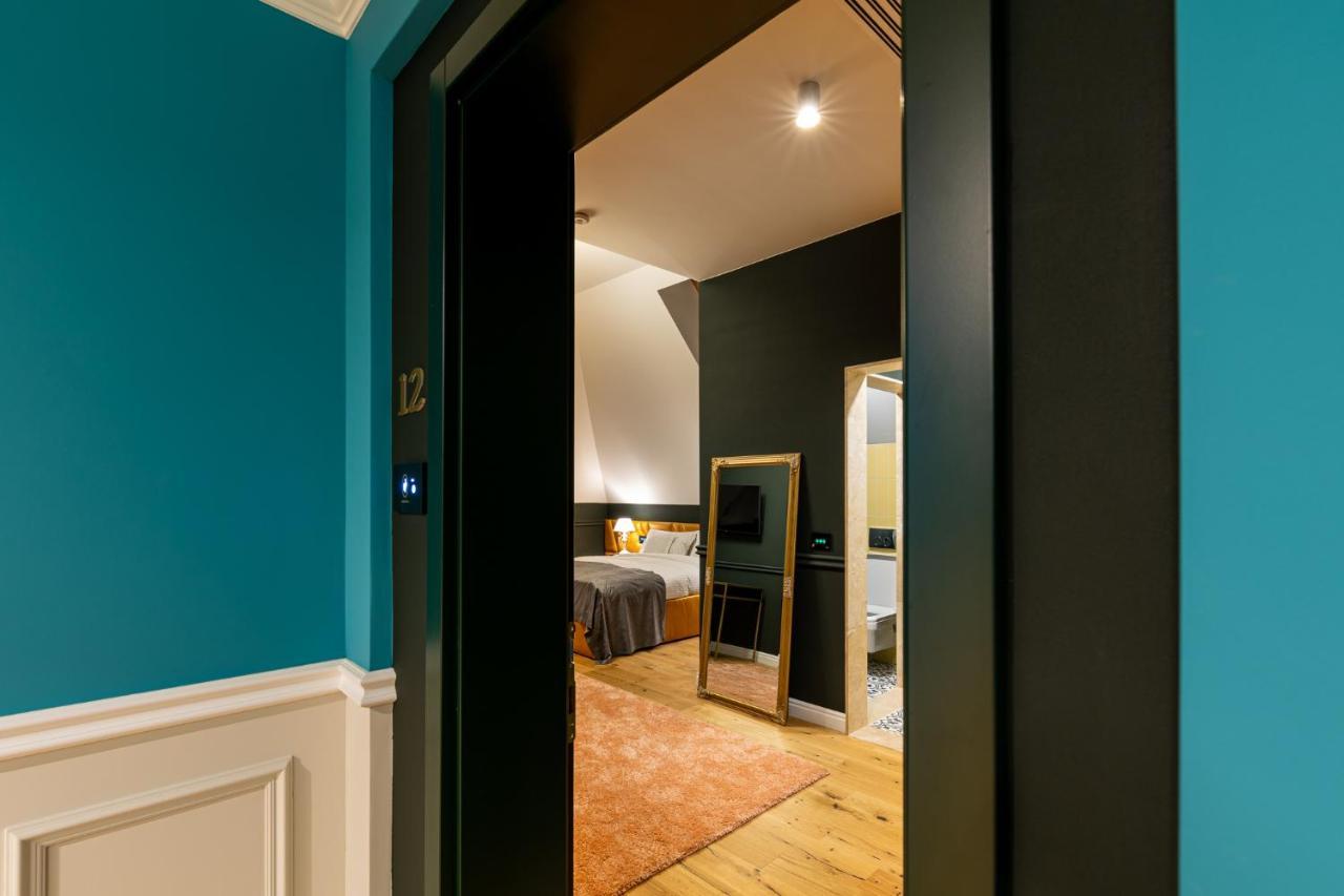 Boutique Hotel Cocosul De Aur Targu Mures Exterior photo